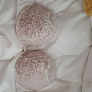 Very Sexy Add 2 Cupa Push Up Lace 32c Bra